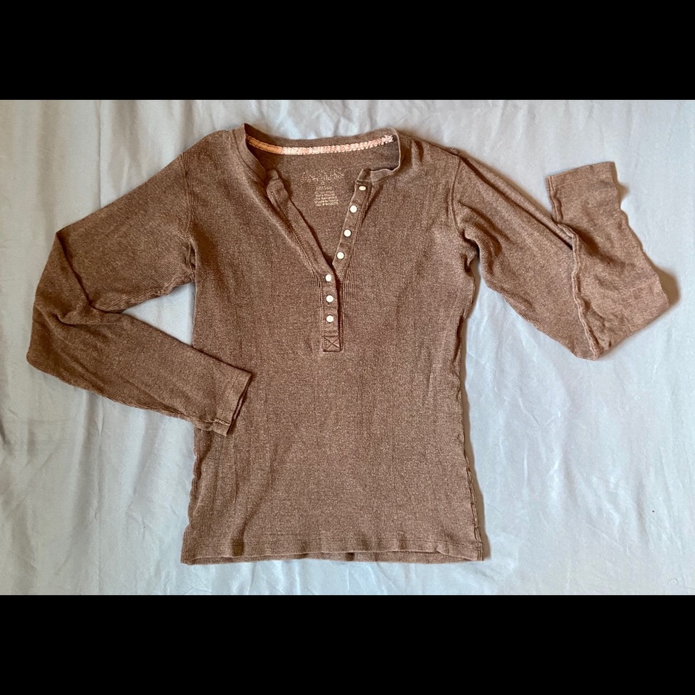 Grey long sleeve